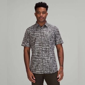 Lululemon LG Airing Easy Short Sleeve Button Up *Ventlight floral casual office